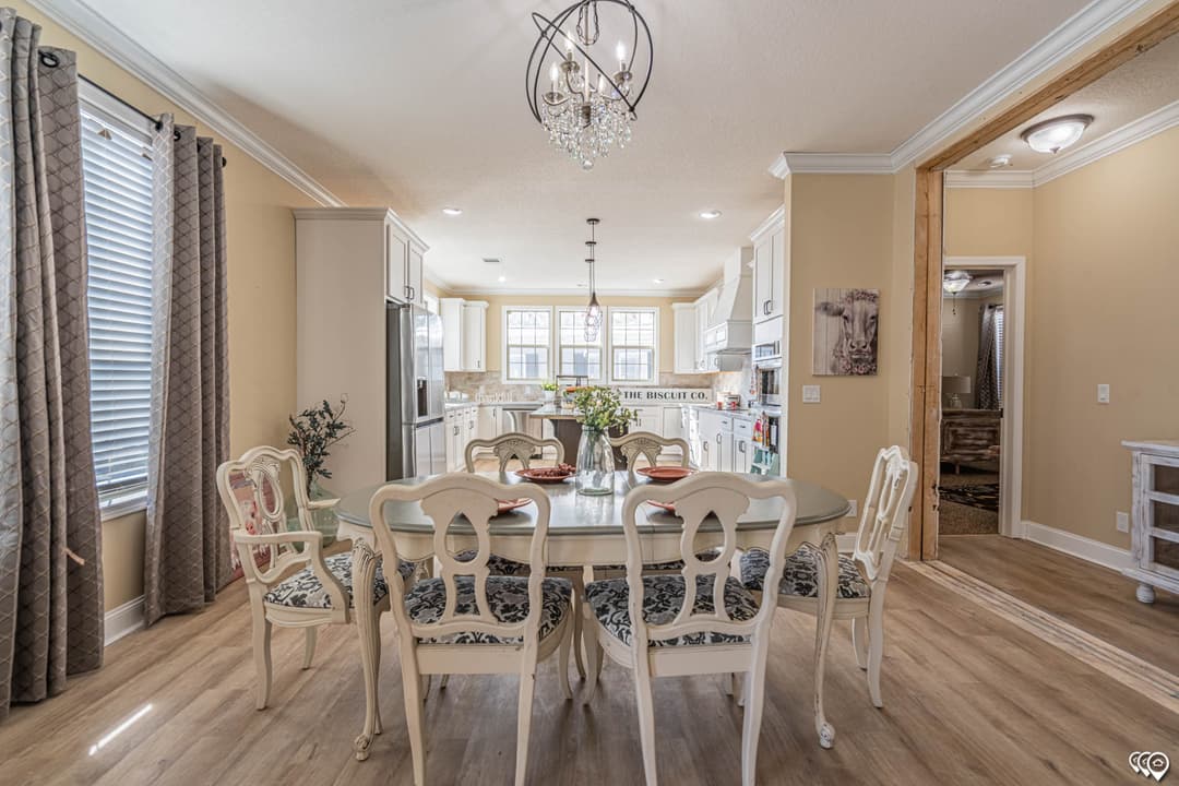 Woodland interior home features