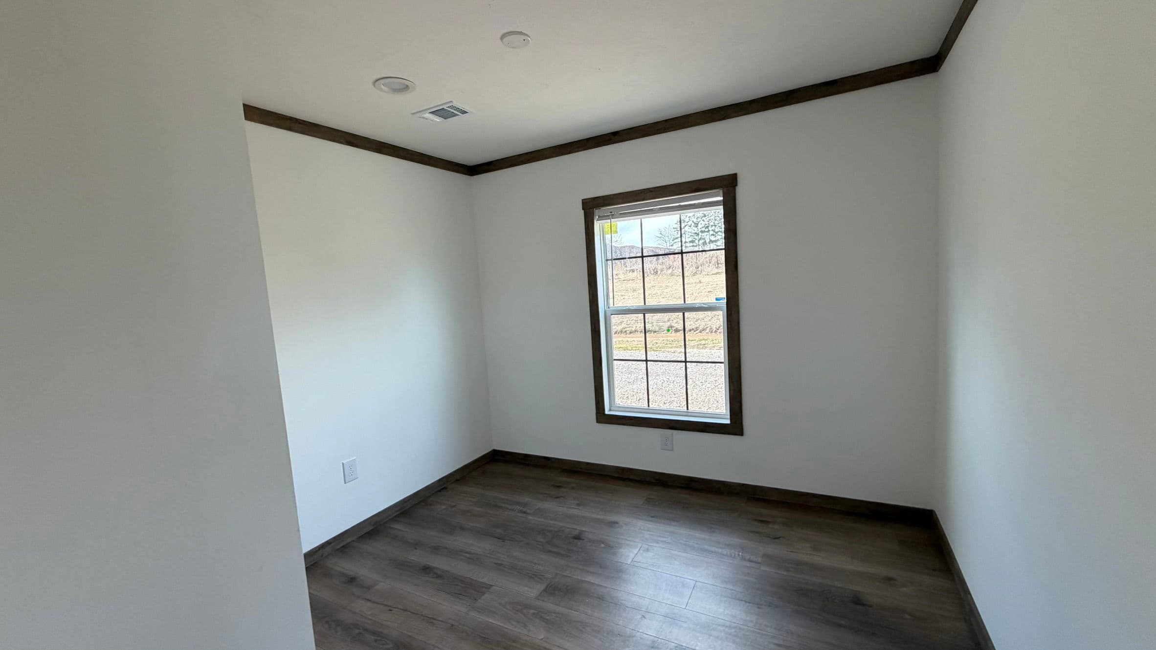 Annie bedroom home features