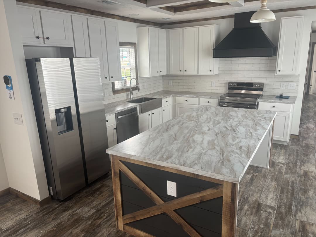 The bobby jo kitchen home features