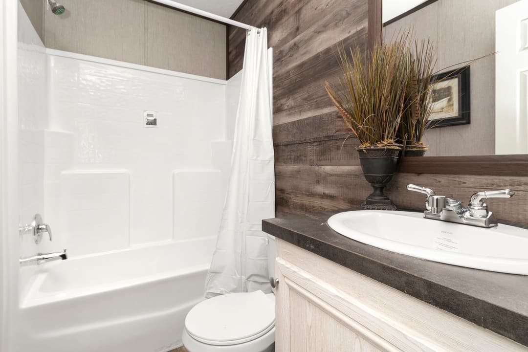 The seaside 1200 bathroom home features