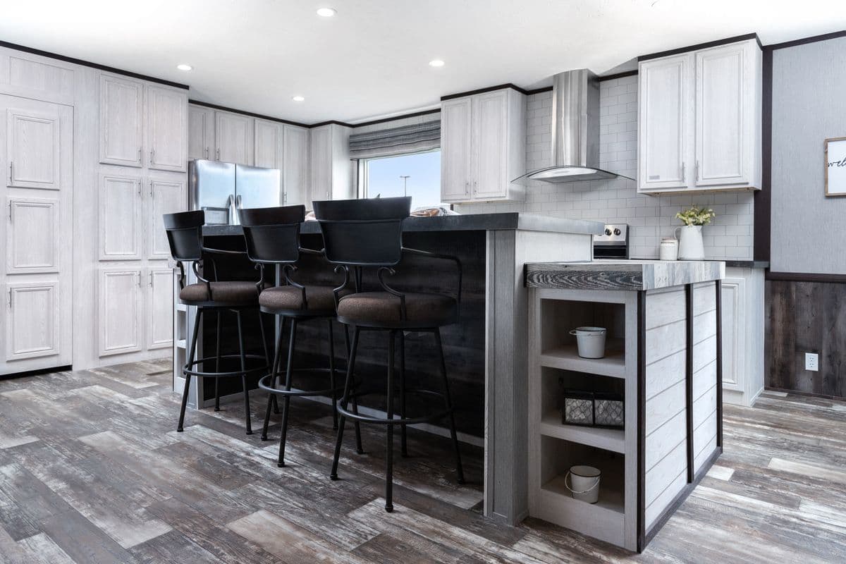 The shoreline kitchen home features