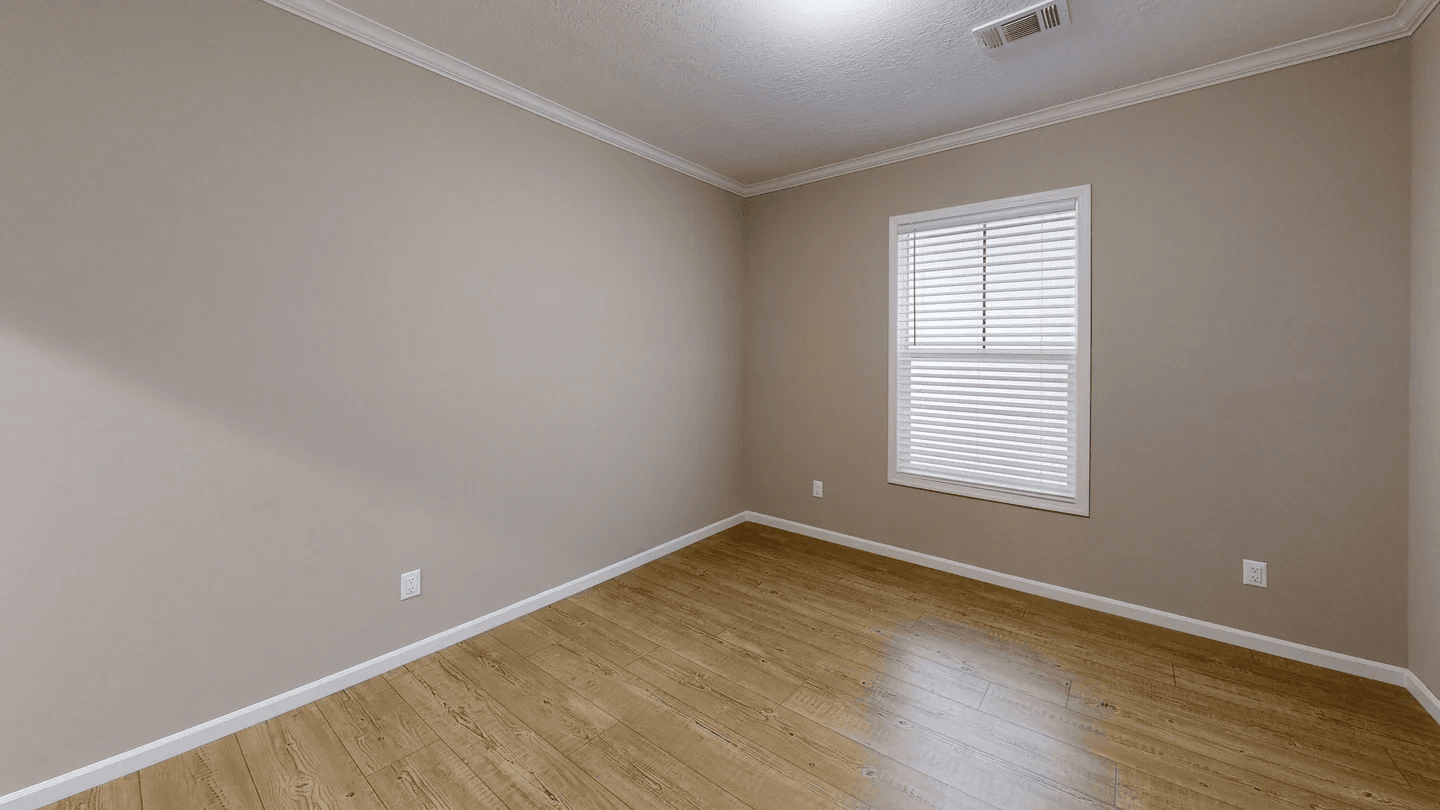 Mclemore ( biloxi) bedroom home features