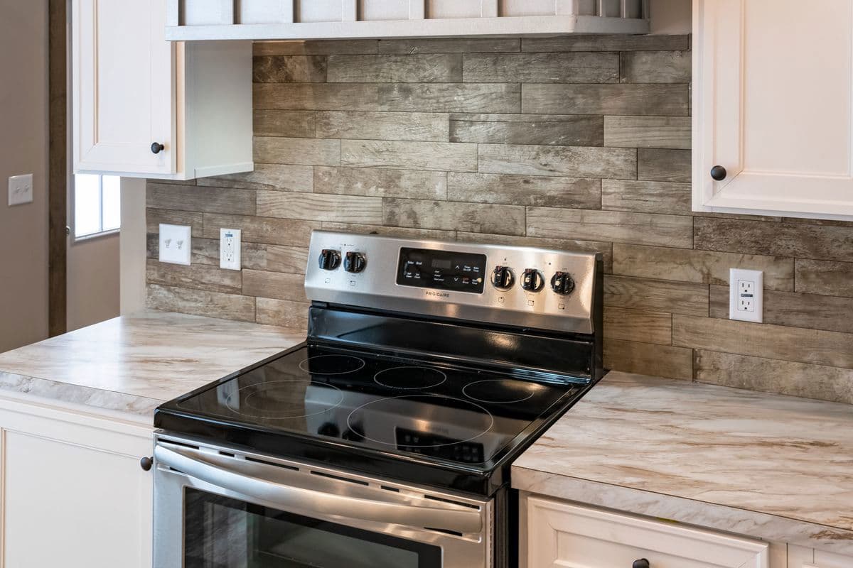 The bobby jo kitchen home features