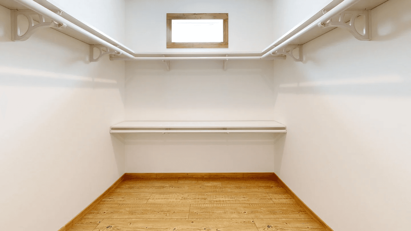 The reed (biloxi) interior home features