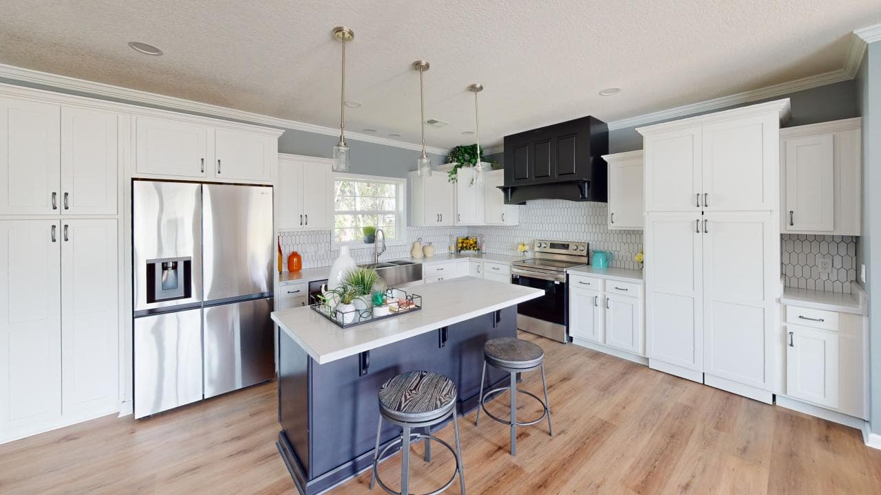 The riverview hero and kitchen home features