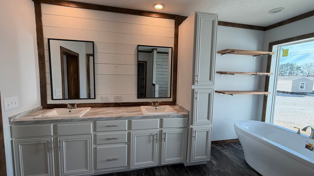 Tyra ii bathroom home features