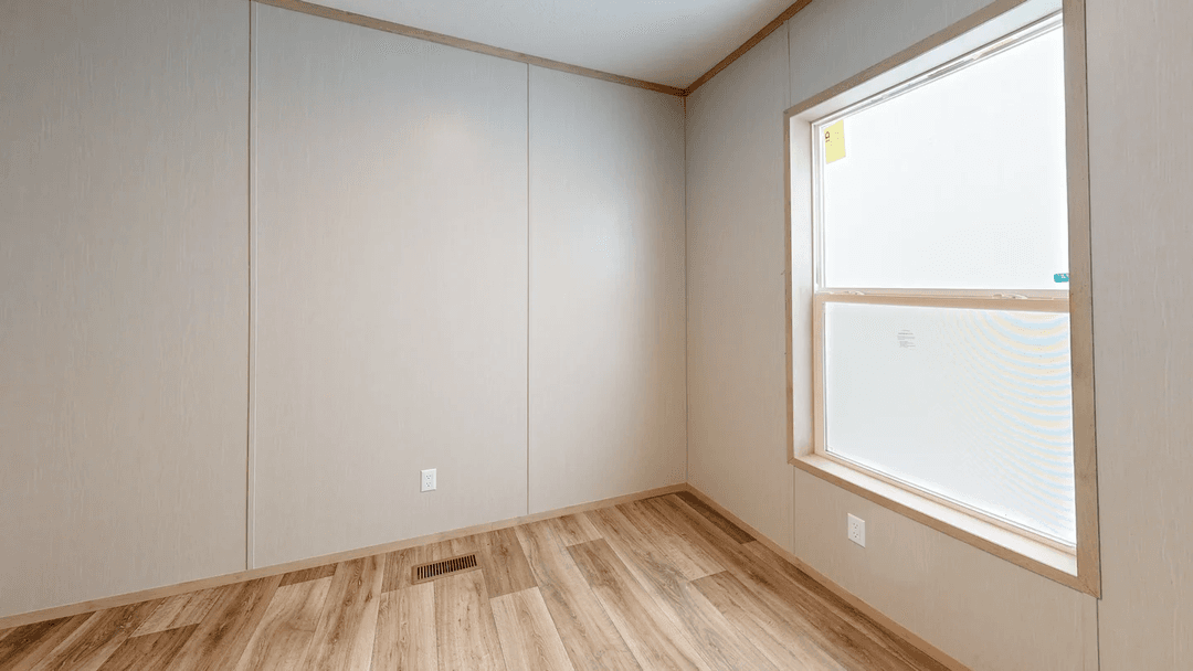 Mariner bedroom home features