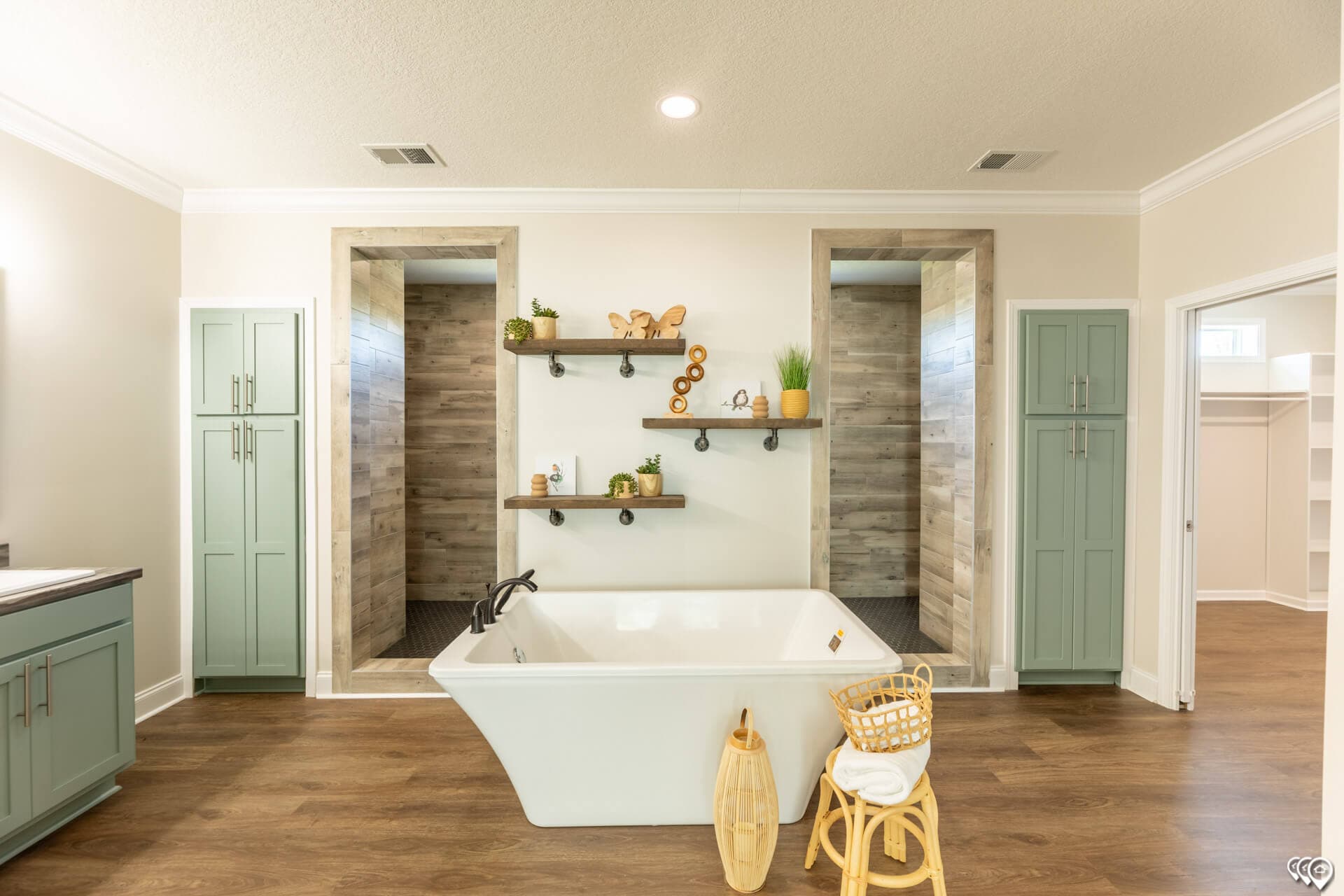 Cedar lake bathroom home features