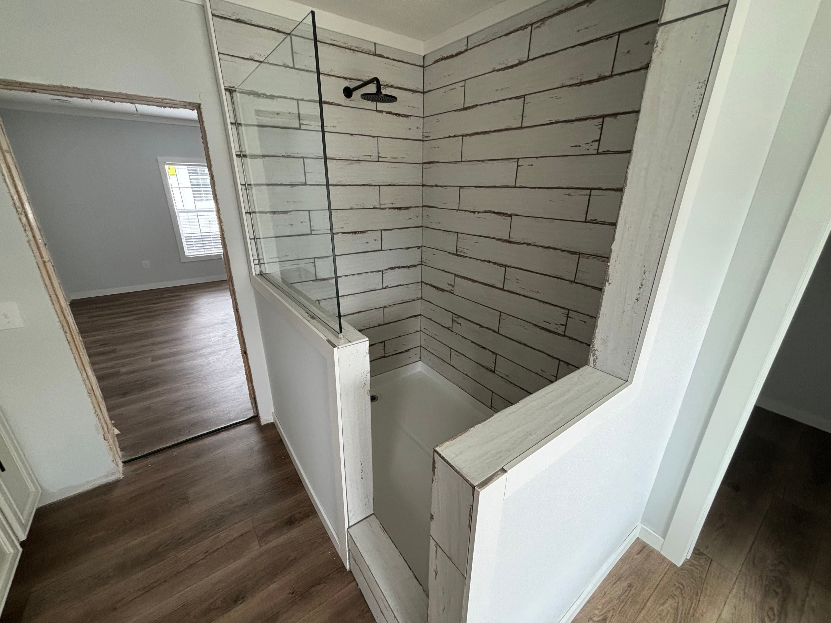 The magnolia bathroom home features