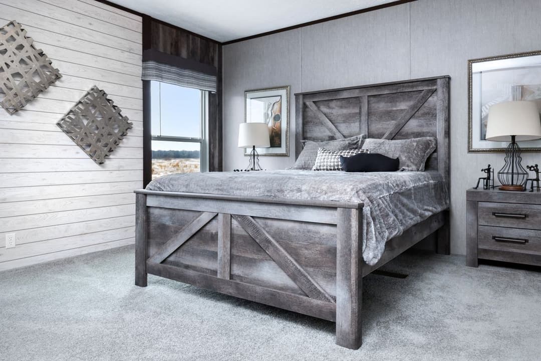 The shoreline bedroom home features