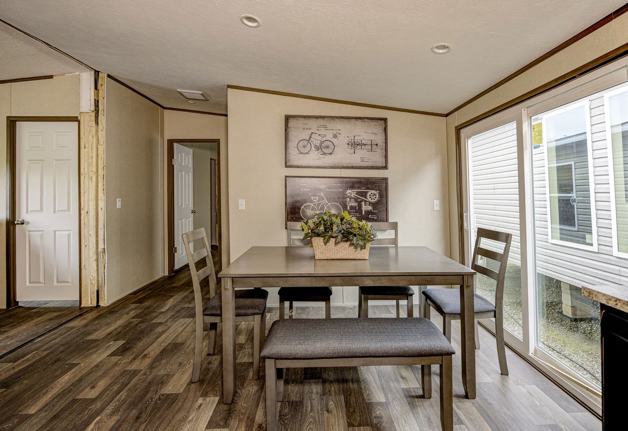 Satisfaction interior home features