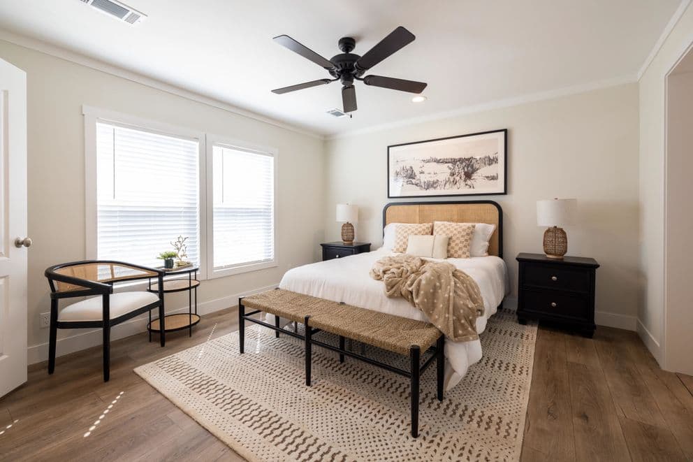 Hey jude bedroom home features