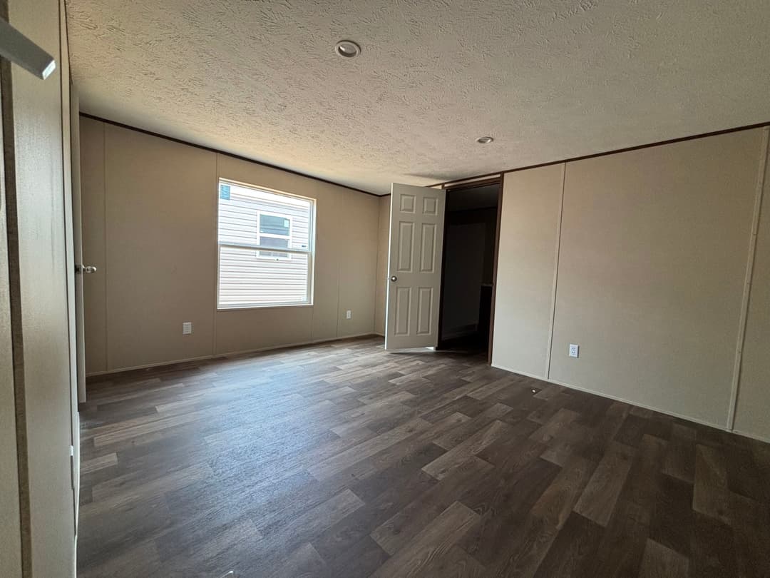 Sensation bedroom home features