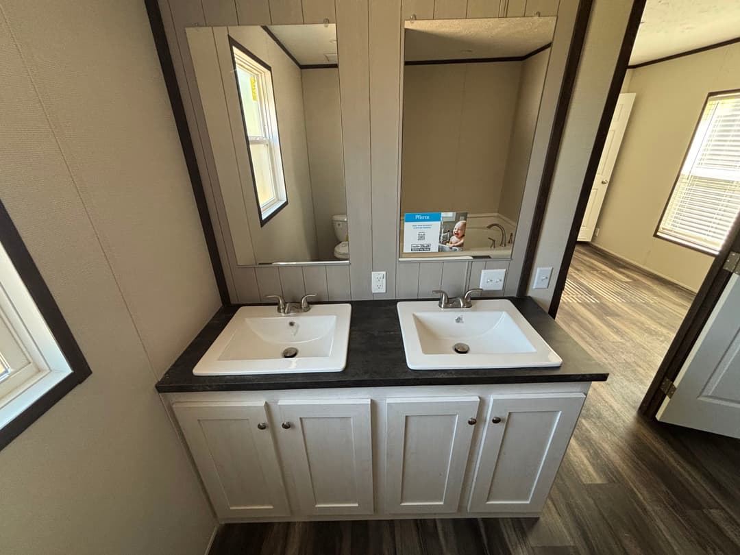 Desire bathroom home features