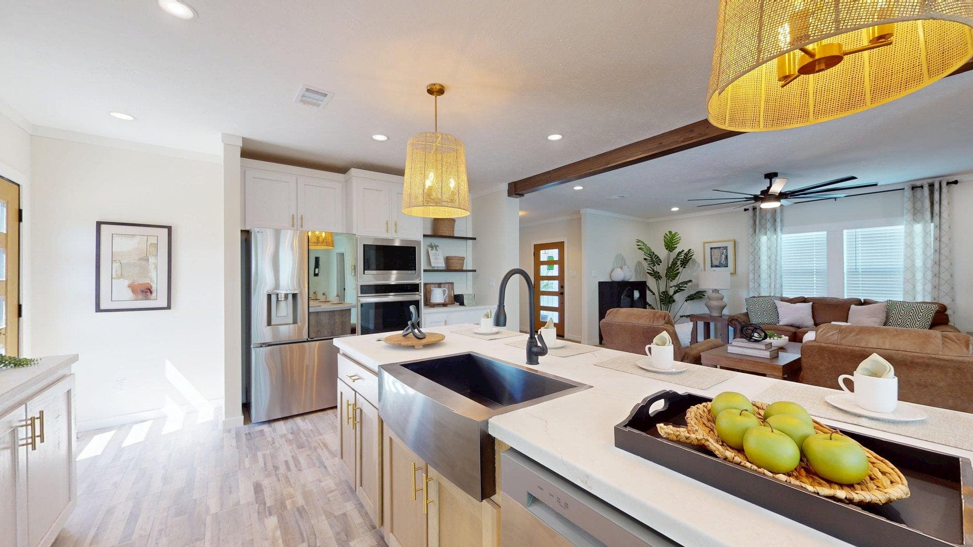 South fork (biloxi) kitchen home features