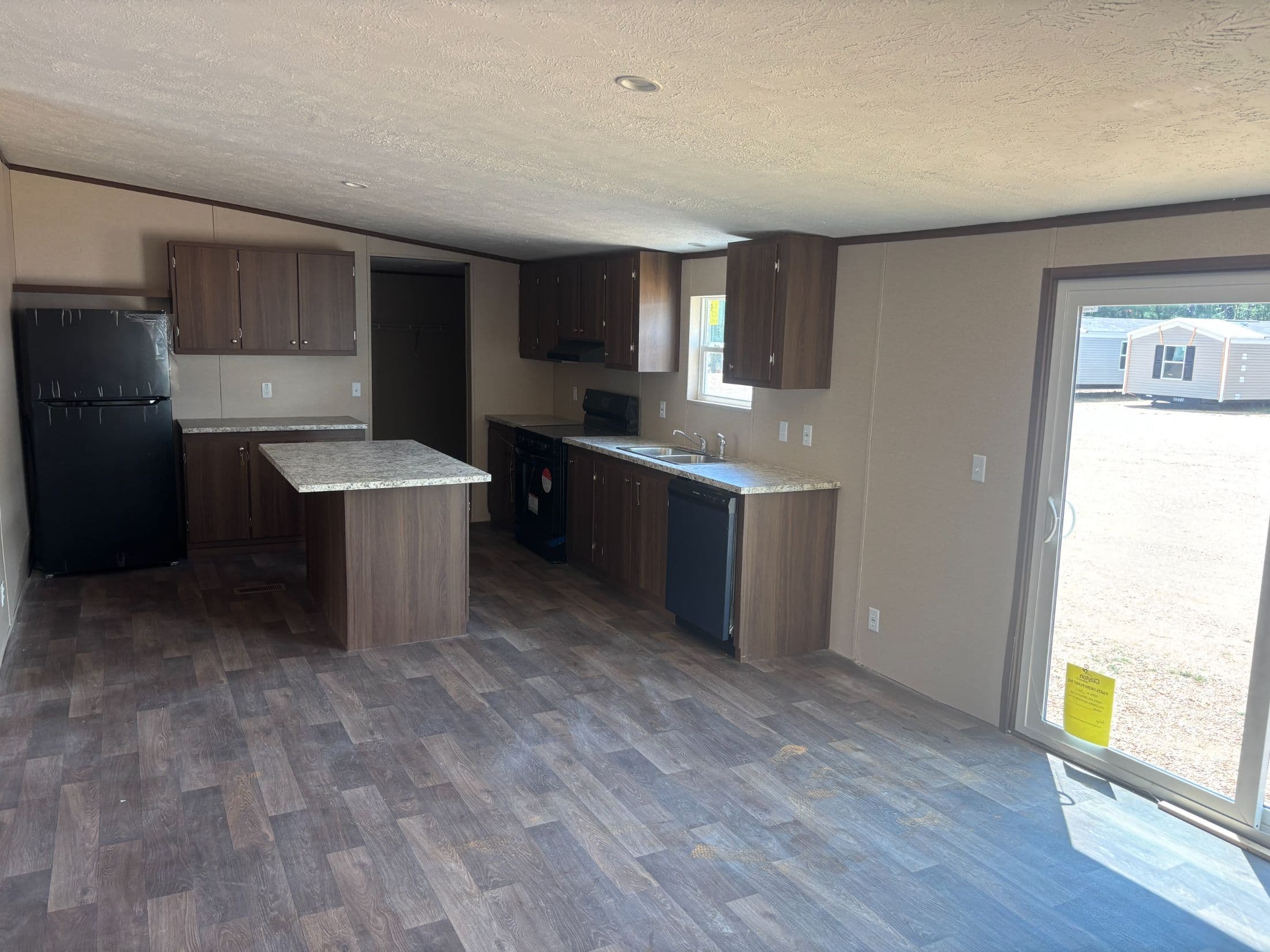 Triumph kitchen home features