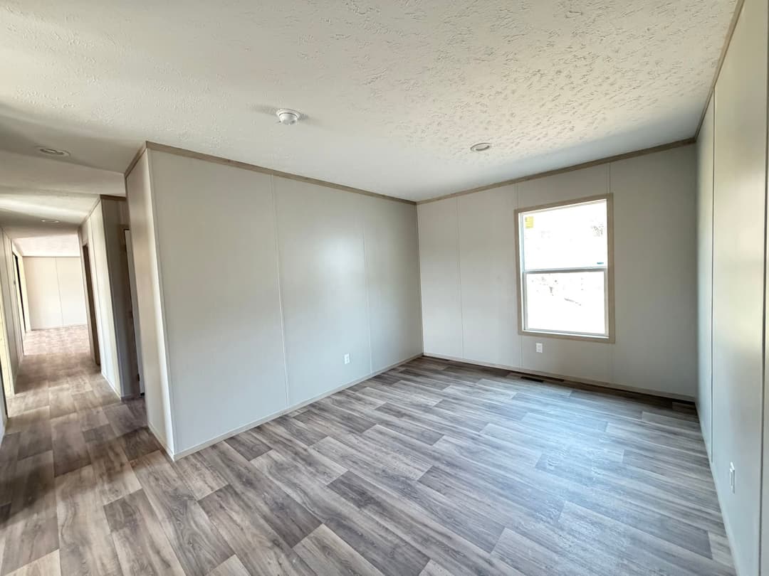 Summit bedroom home features