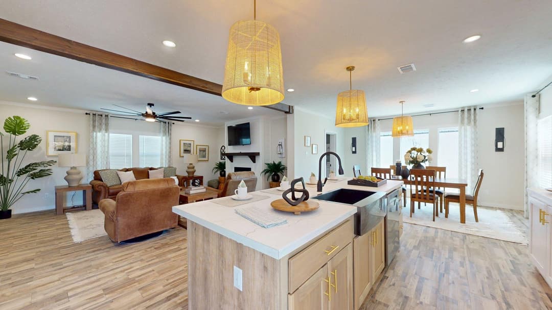 South fork (biloxi) kitchen and interior home features