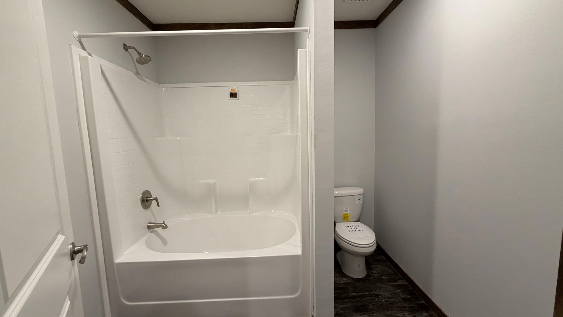 Tyra ii bathroom home features