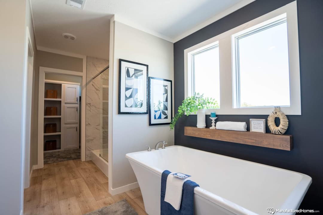 Shades creek bathroom home features