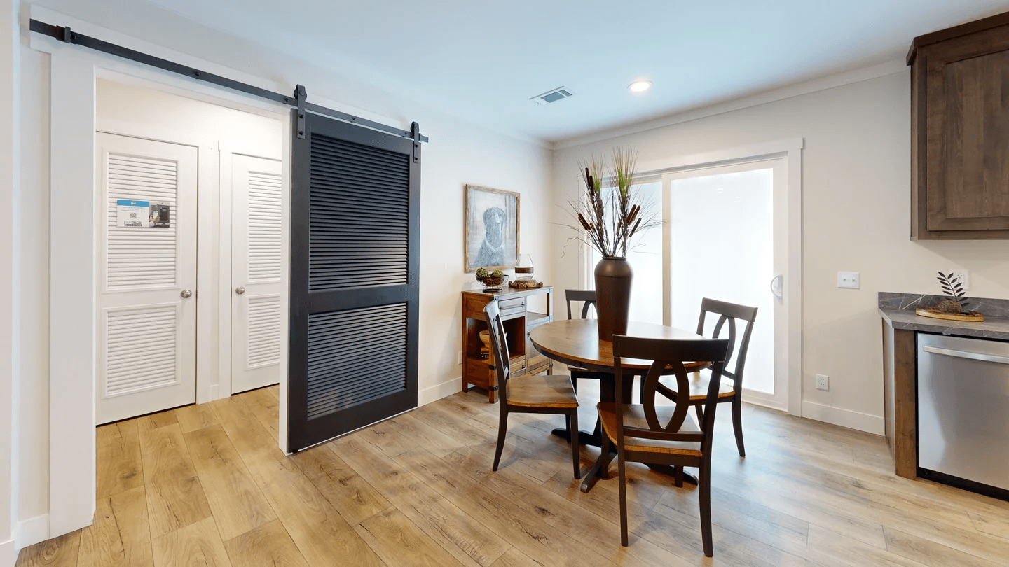 Lean on me interior home features