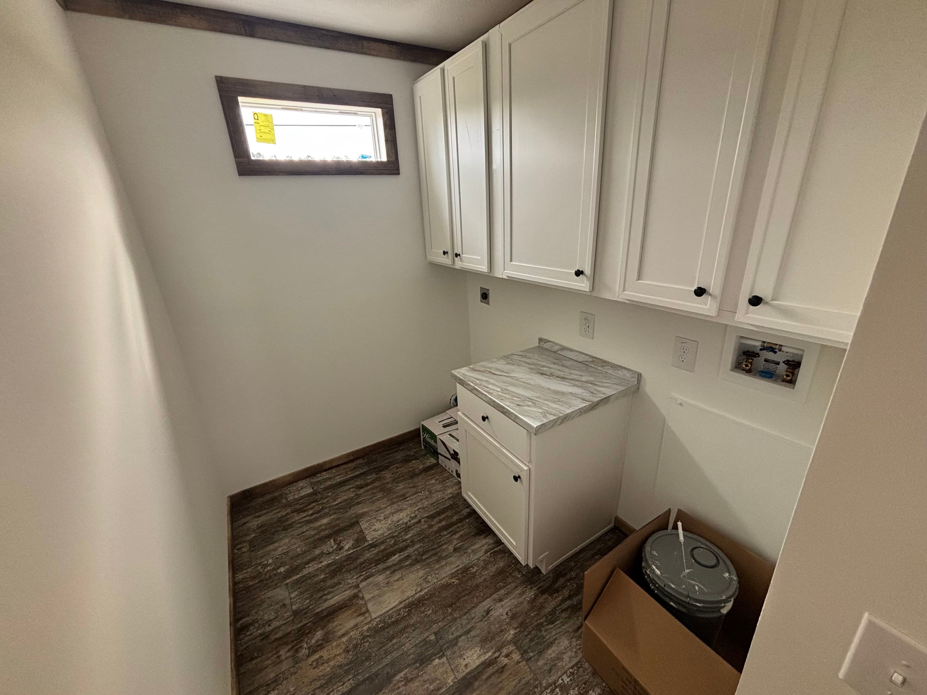 The bobby jo interior home features