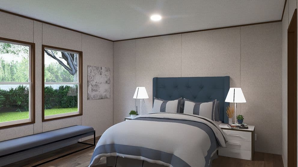 Oak  bedroom home features