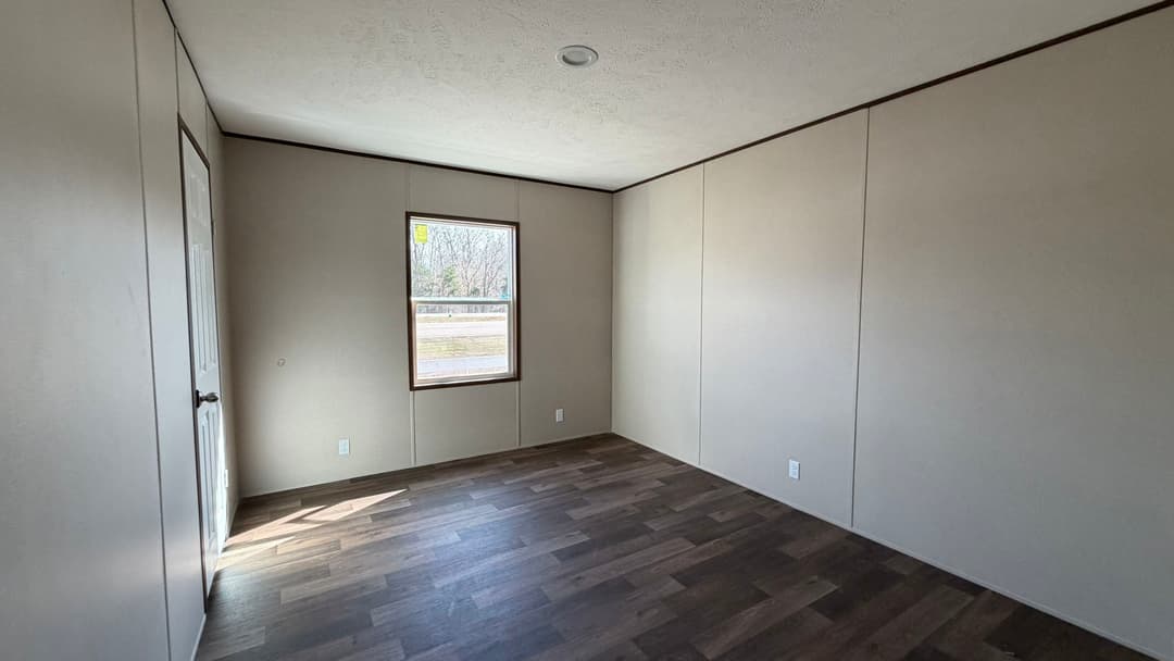 Redwood bedroom home features