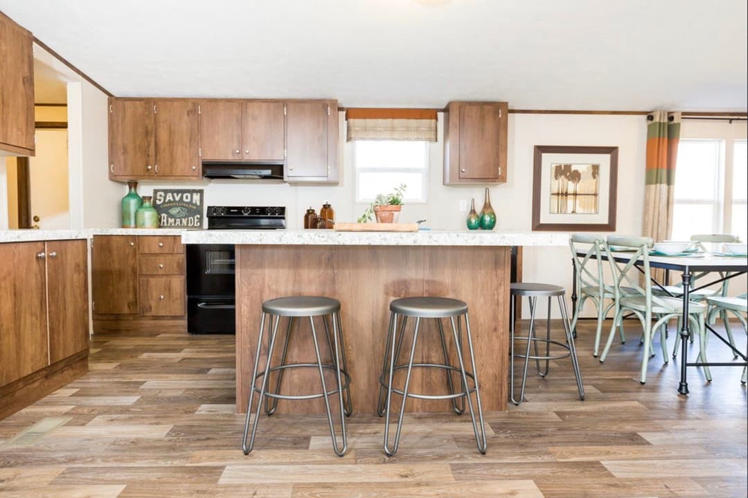 Marvel 4 (wind zone 2) kitchen and hero home features