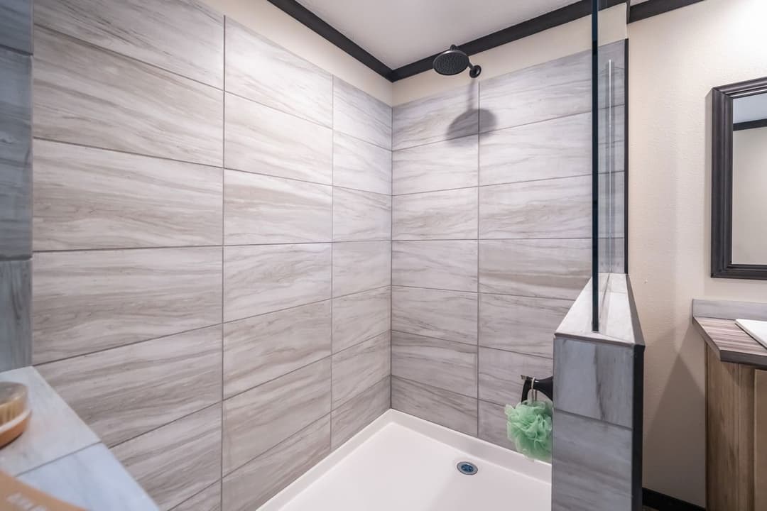 Boujee 2 bathroom home features