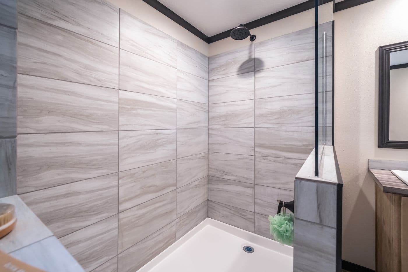 Boujee 2 bathroom home features