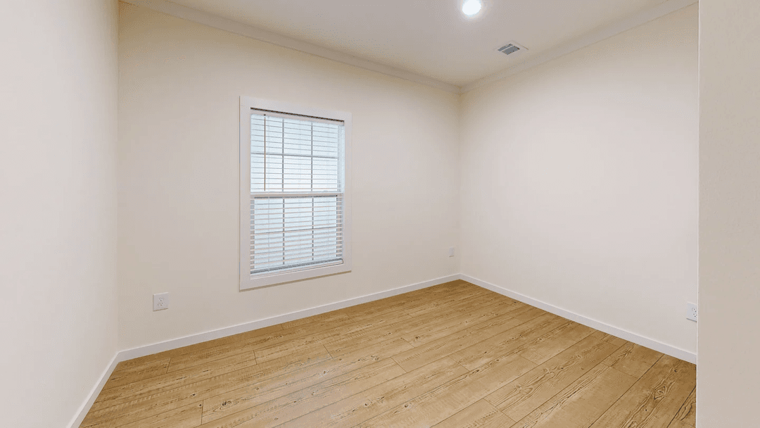 The rocking chair (biloxi) bedroom home features