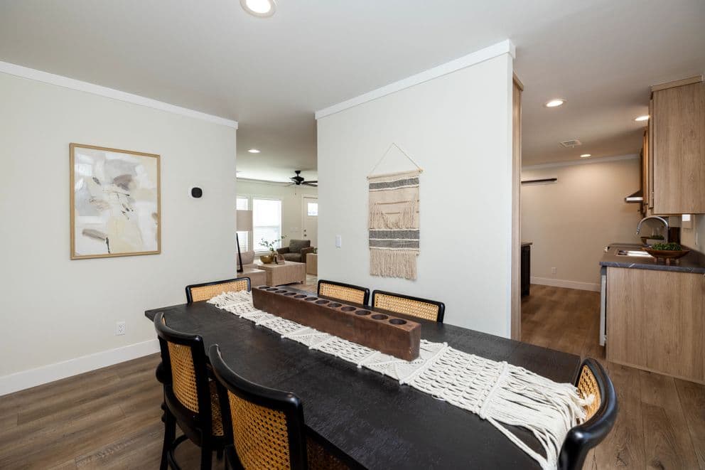 Hey jude interior home features