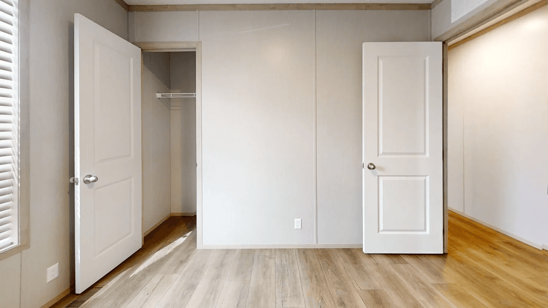 Hudson bedroom home features