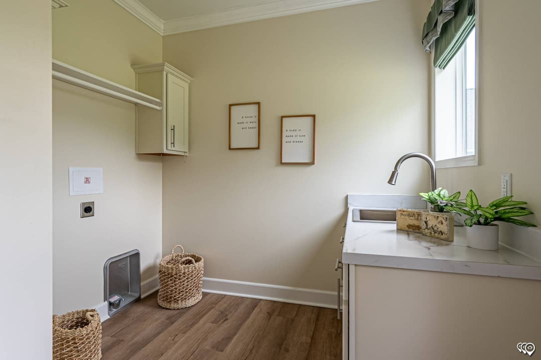 The maggie interior home features